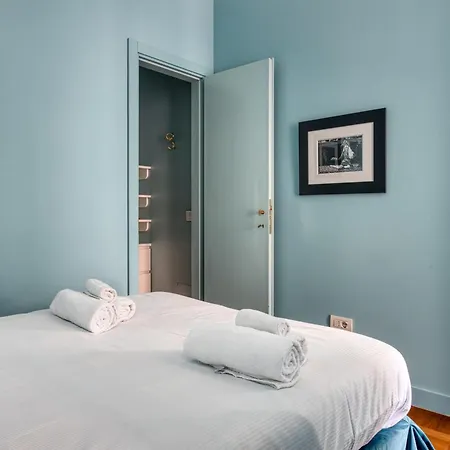 Domusmi Porta Nuova 52 Apartment Milan